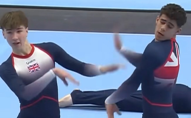 Watch: Diese Turner überraschen alle mit ihrer witzigen "Performance"