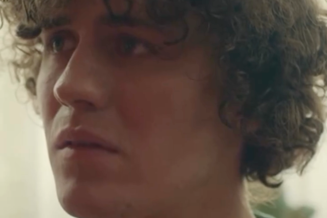 Watch: Dieser Jugendliche hat sein Coming Out bei seiner Mutter...