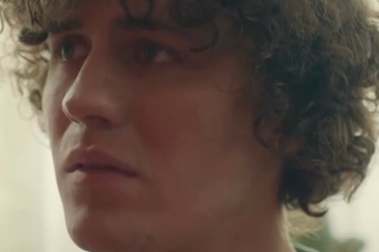 Watch: Dieser Jugendliche hat sein Coming Out bei seiner Mutter...