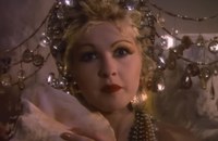 Watch: Dieser Superstar wird Cyndi Lauper in die Rock & Roll Hall of Fame aufnehmen...