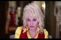 Watch: Dolly Parton tritt in North Carolina auf...
