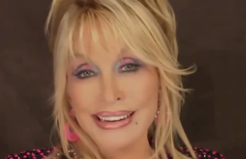 Watch: Dolly Parton und die Pussycat Dolls sagen Konzerte ab