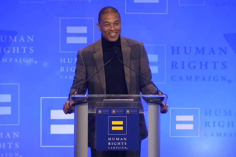 Watch: Don Lemon überrascht mit Auftritt beim Dinner der Human Rights Campaign