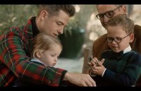 Watch: Ehemaliger Fussball-Profi mit Familie in Ralph Lauren-Werbung
