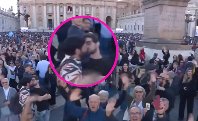 Watch: Ein Kuss auf dem Petersplatz geht derzeit viral