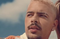 Watch: Einer der derzeit angesagtesten, brasilianischen Musiker hat sein Coming Out