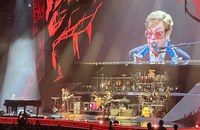 Watch: Elton John verabschiedet sich von der Schweiz