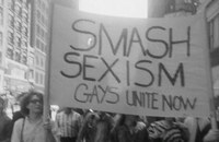 Watch: Faszinierende Filmaufnahmen von der ersten Gay Pride der Welt
