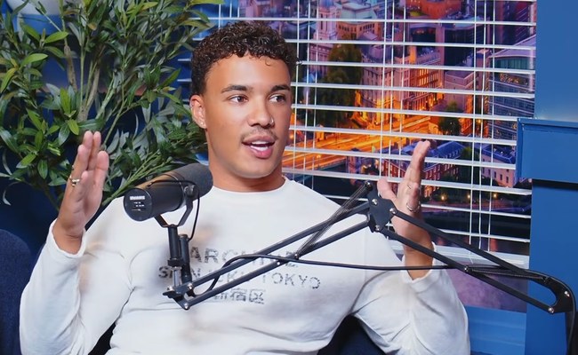 Watch: Freddie Fraser über sein Coming Out und Hard Launching the Boyfriend