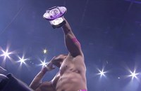 Watch: Gay Wrestler Anthony Bowens gewinnt erneut einen Weltmeistertitel