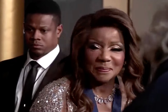 Watch: Gloria Gaynor nahm die Kennedy Center Honors von Trump entgegen