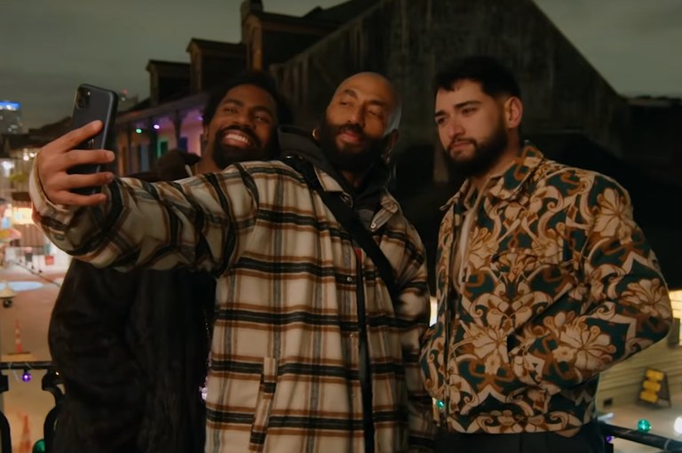 Watch: Grindr Host or Travel entdeckt New Orleans