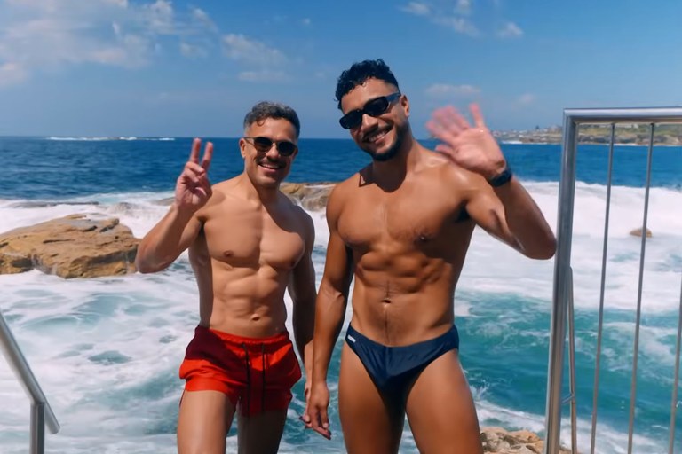 Watch: Grindr: Host or Travel offeriert Dir Reisetipps für Sydney
