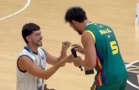 Watch: Heiratsantrag auf dem Basketball Court bei den Gay Games