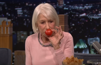 Watch: Helen Mirren und die bisexuellen Tomaten