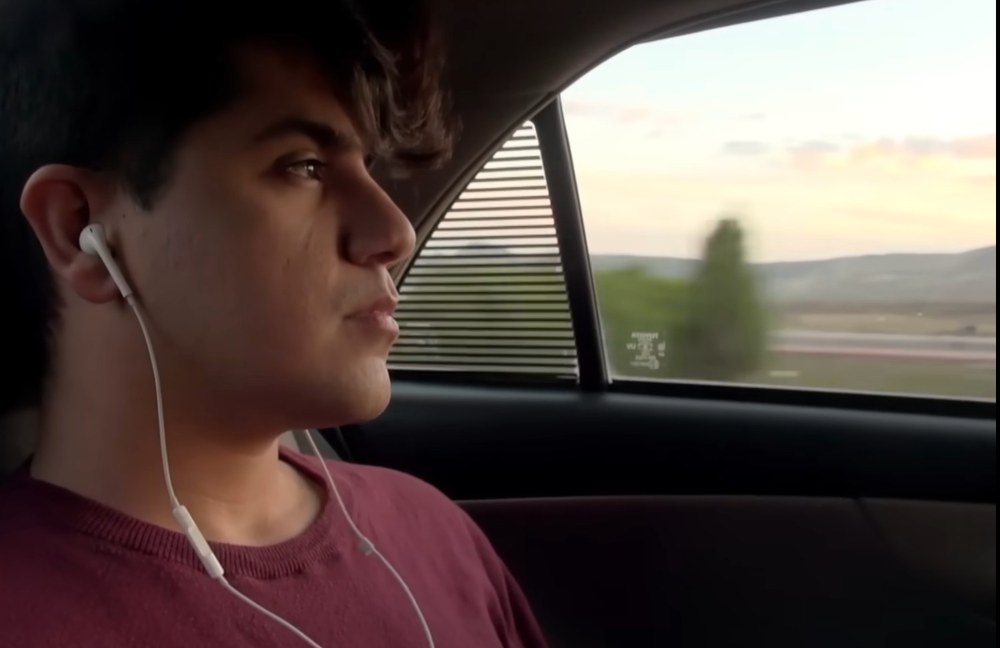 Watch: Homosexuell sein in Kurdistan - Kojins viele Leben