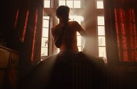 Watch: Jacob Elordi arbeitet wieder mit Saltburn-Macherin zusammen