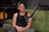 Watch: Jake Shears über Cruising, Dates und Apps