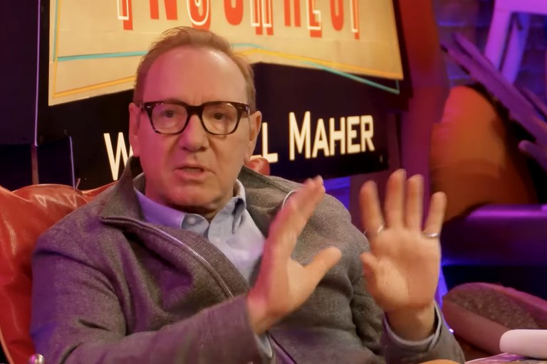 Watch: Kevin Spacey äussert sich in Podcast zu den Vorwürfen gegen ihn