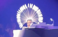 Watch: Lady Gaga erklärt die queere Bedeutung von Poker Face