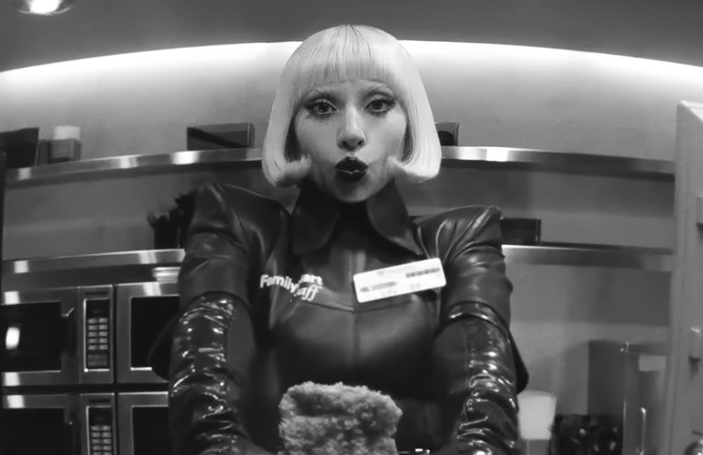 Watch: Lady Gaga macht japanische Werbung zum Kunstwerk