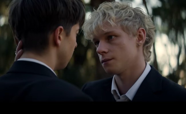 Watch: Leviticus - queerer Horror über eine junge Liebe und Konversionsmassnahmen