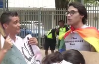 Watch: LGBTI+ Kiss-In zum Papst-Besuch in Panama