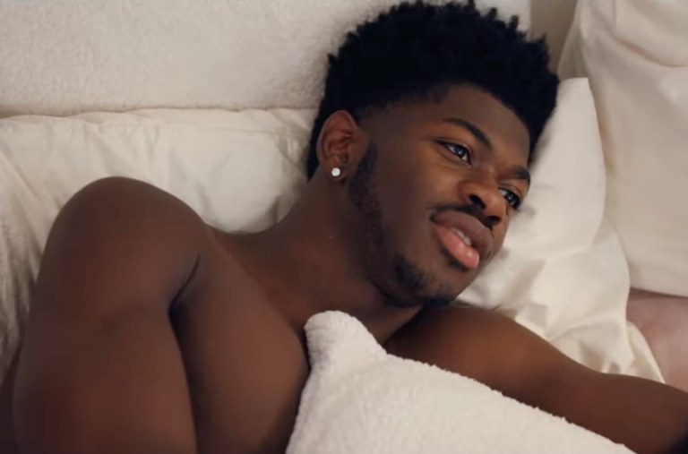 Watch: Lil Nas X & seine Doku Love Live Montero