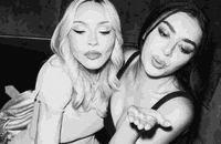 Watch: Madonna und Charli XCX standen gemeinsam am Micro