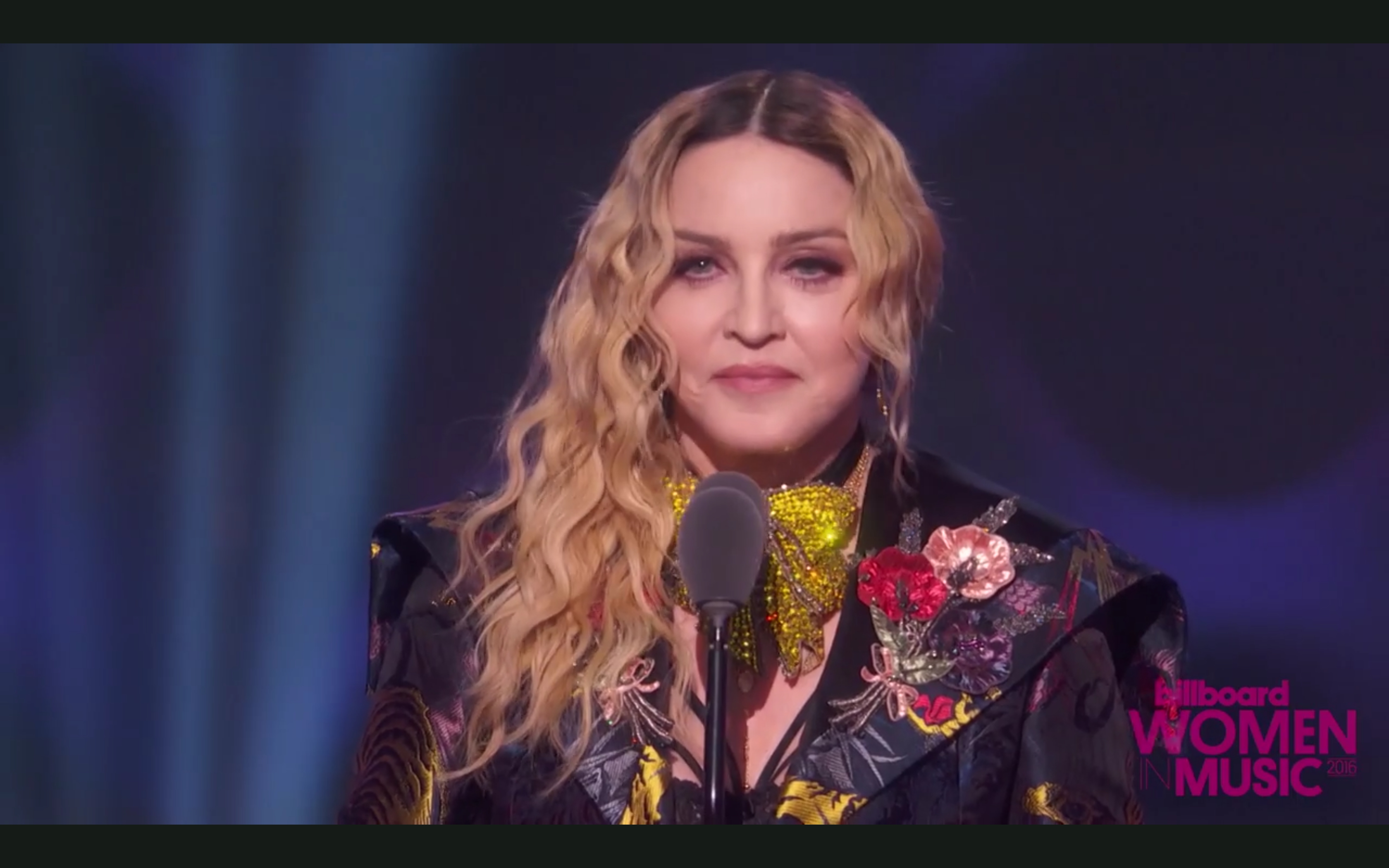 Watch Madonnas Billboard Woman of the Year Speech — GAY.CH · Alles