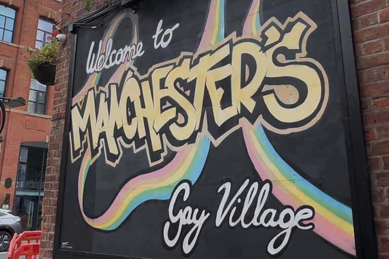 Watch: Manchesters Gay Village wird wieder Zentrum einer neuen TV-Serie