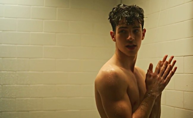 Watch: Manu Ríos macht Ferien in Brasilien...