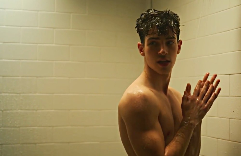 Watch: Manu Ríos macht Ferien in Brasilien...