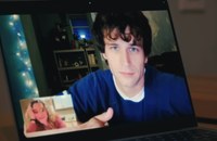 Watch: Maximum Pleasure Guaranteed über Cam Boys und Erpressungen