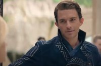 Watch: Neuer Wicked-Teaser mit Jonathan Bailey