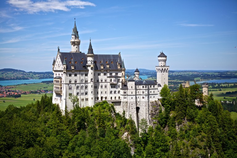 Watch: Neuschwanstein: Ludwigs Traum, Ludwigs Tragödie