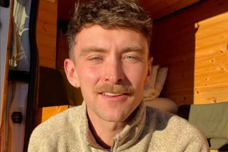 Watch: Outdoor-Abenteurer hat sein Coming Out