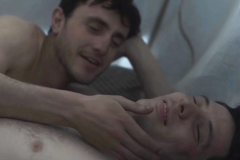 Watch: Paul Mescal und Josh O'Connor und die Liebe durch Musik