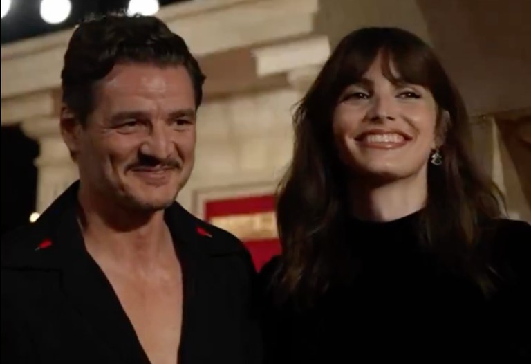 Watch: Pedro Pascal mit seiner trans Schwester auf dem roten Teppich