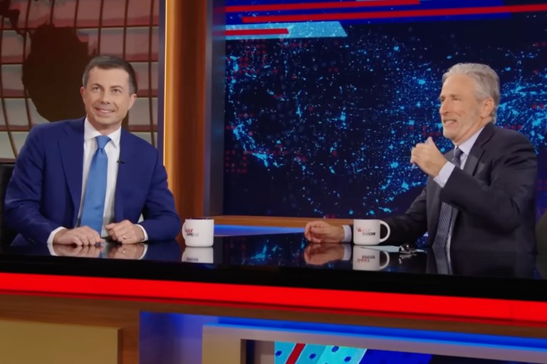 Watch: Pete Buttigieg besucht The Daily Show