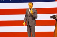 Watch: Pete Buttigieg fordert den Rücktritt von Pete Hegseth