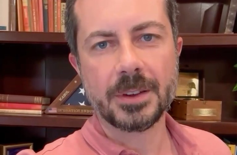 Watch: Pete Buttigieg hält nicht zurück betreffend dem One Big Beautiful Bill