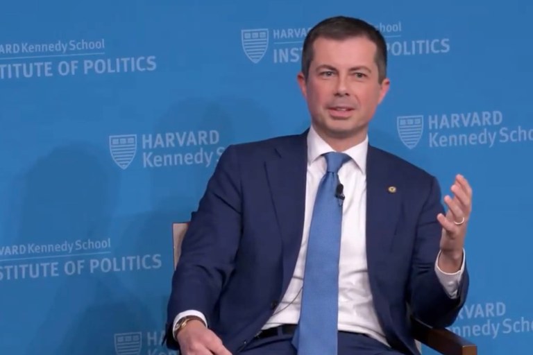 Watch: Pete Buttigieg und seine wichtige Botschaft nach den Wahlen