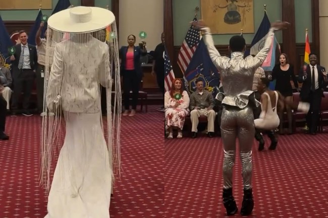 Watch: Premiere in der City Hall von New York
