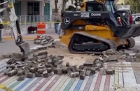 Watch: Pride-Fussgängerstreifen in Miami wird mit Bulldozern zerstört