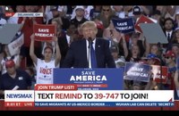 Watch: Publikum skandiert "Save Our Kids" bei Trump-Auftritt