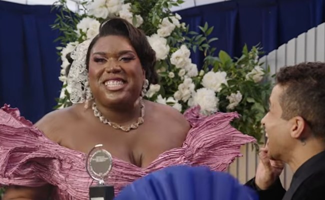 Watch: Qween Jean schreibt Tony Award-Geschichte...