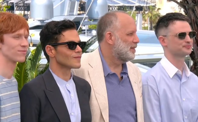 Watch: Rami Malek erhält 8min Standing Ovations in Cannes