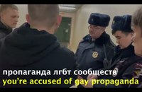 Watch: Razzia bei Pussy Riot-Videodreh - wegen Gay Propaganda