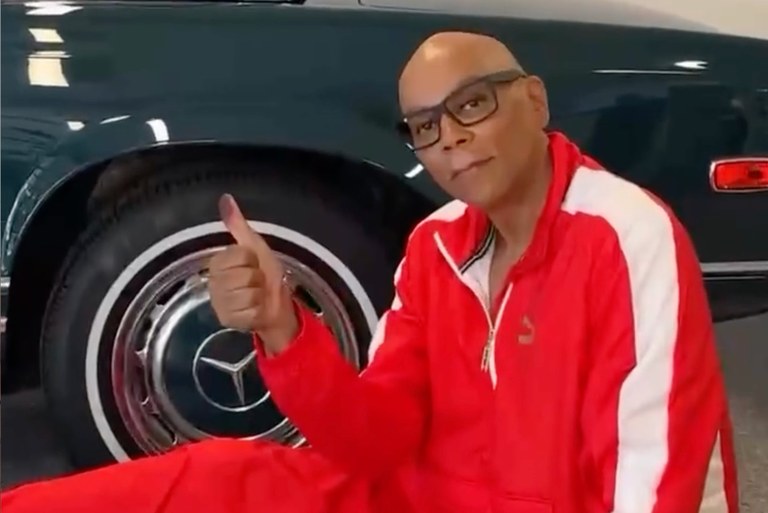 Watch: Reifenwechseln mit RuPaul